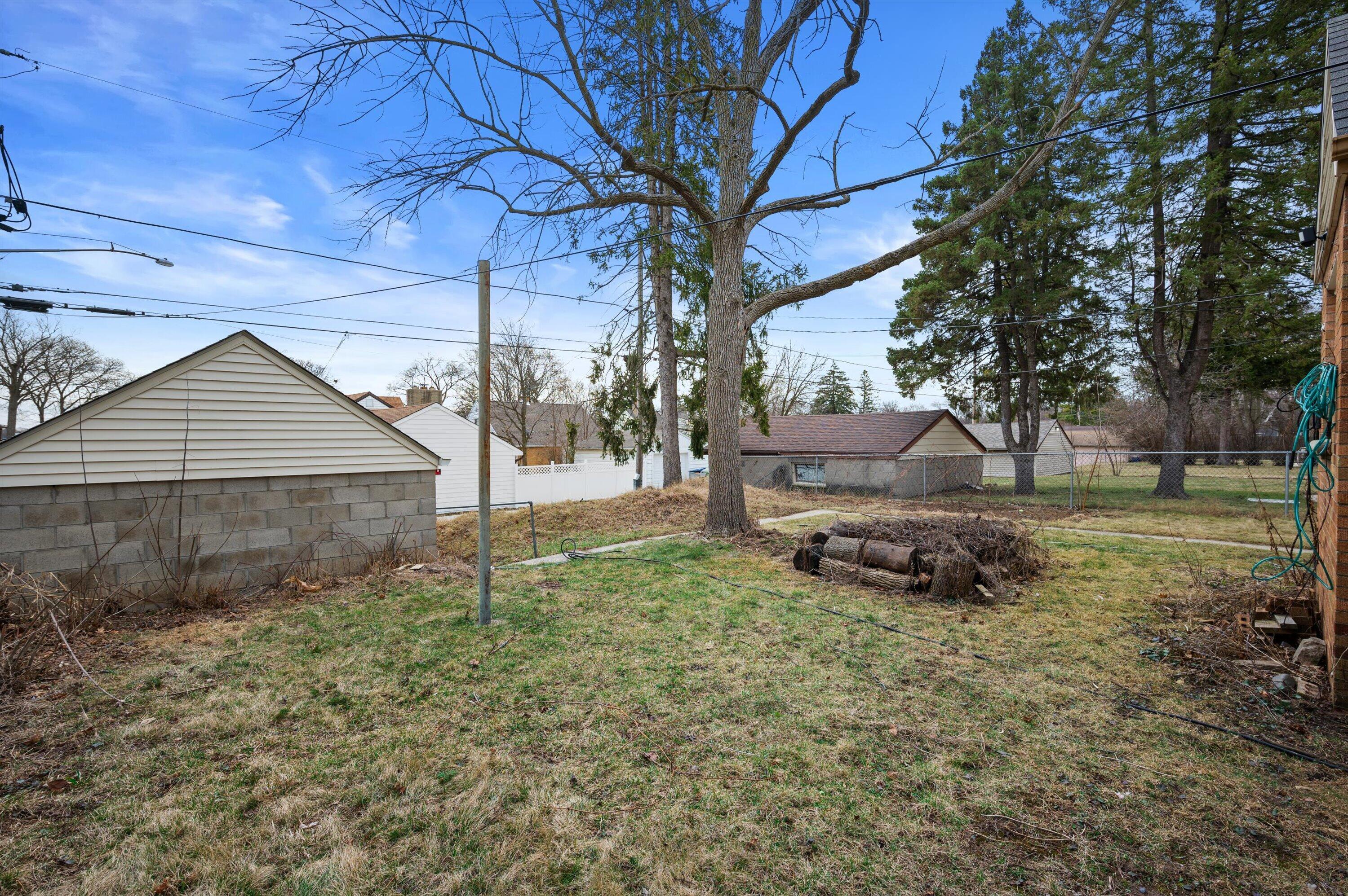 5936 North 35th Street Milwaukee, WI 53209 - Photo 18 of 19 17-Z62_7053