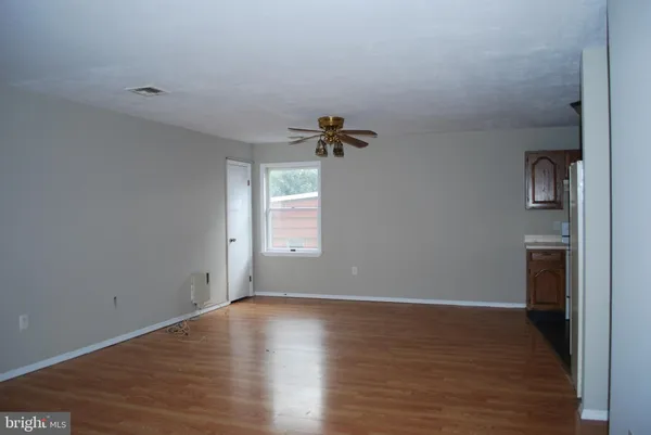 $2,000 | 353 Farnsworth Avenue, Bordentown, NJ 08505