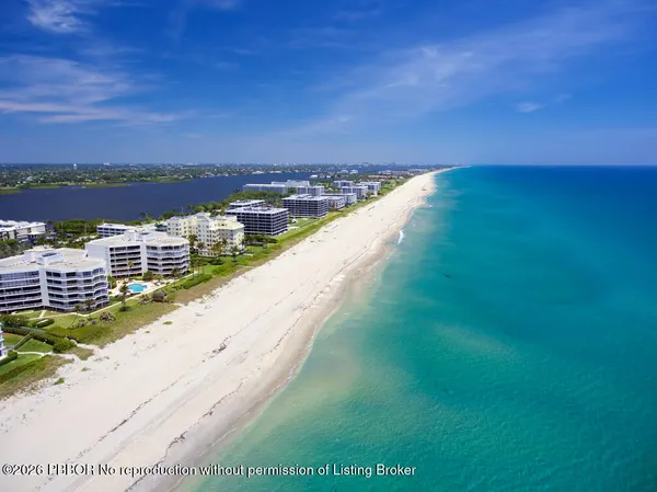 a view of a workspace with furniture
