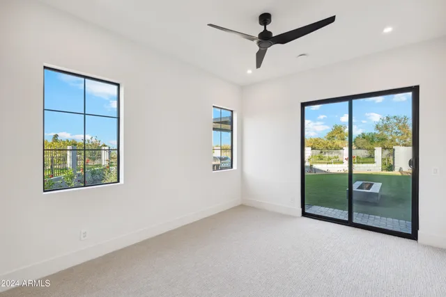 $1,435,000 | 915 West Ardmore Road, Unit 11, Phoenix, AZ 85041