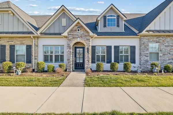$455,000 | 352 Buckner Cir Mount, Mount Juliet, TN 37122