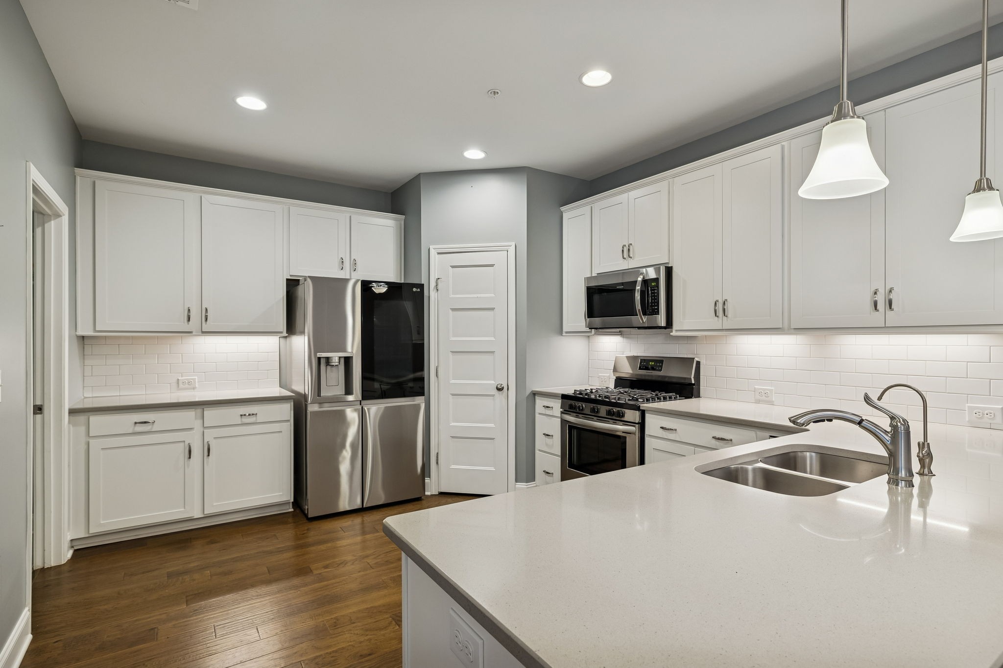 352 Buckner Cir Mount Mount Juliet, TN 37122 - Photo 20 of 51 a kitchen with a sink stainless steel appliances and cabinets