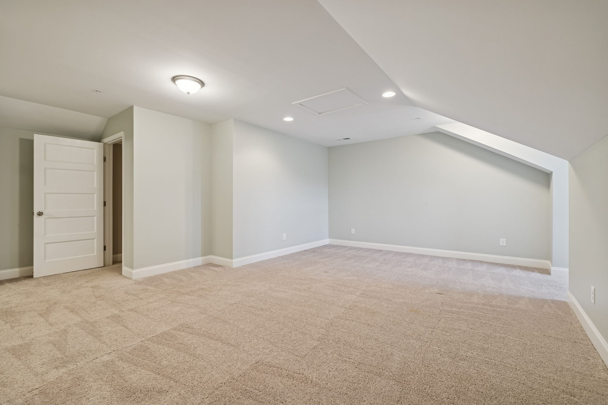 352 Buckner Cir Mount Mount Juliet, TN 37122 - Photo 37 of 51 a view of an empty room