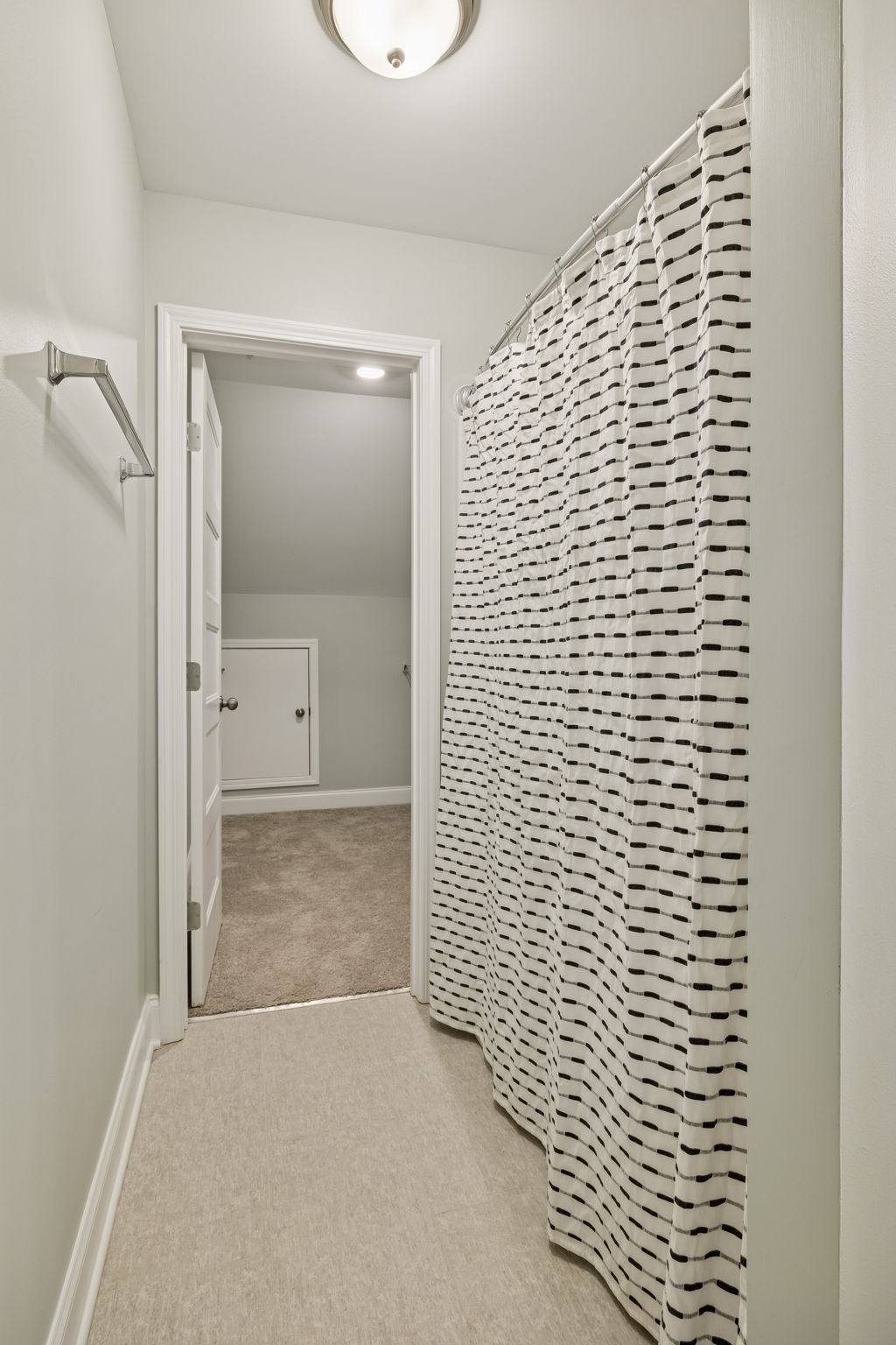 352 Buckner Cir Mount Mount Juliet, TN 37122 - Photo 42 of 51 a view of bathroom