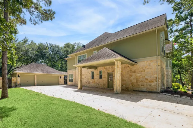 $674,000 | 6307 Hidden Lakes Drive, Kingwood, TX 77345