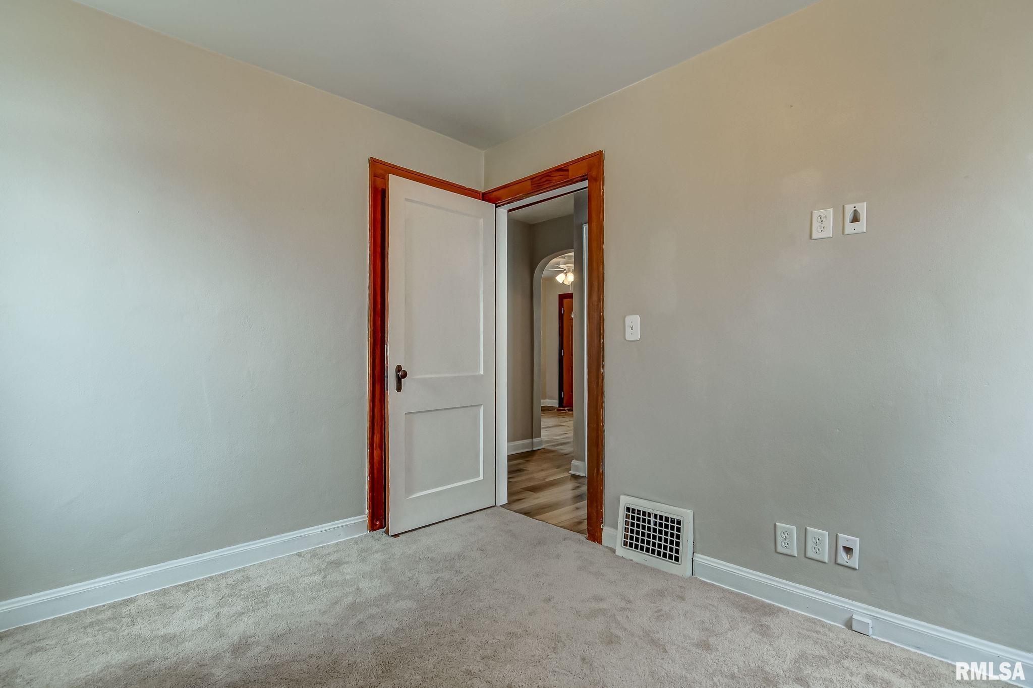 3228 South 5th Street Springfield, IL 62703 - Photo 16 of 29