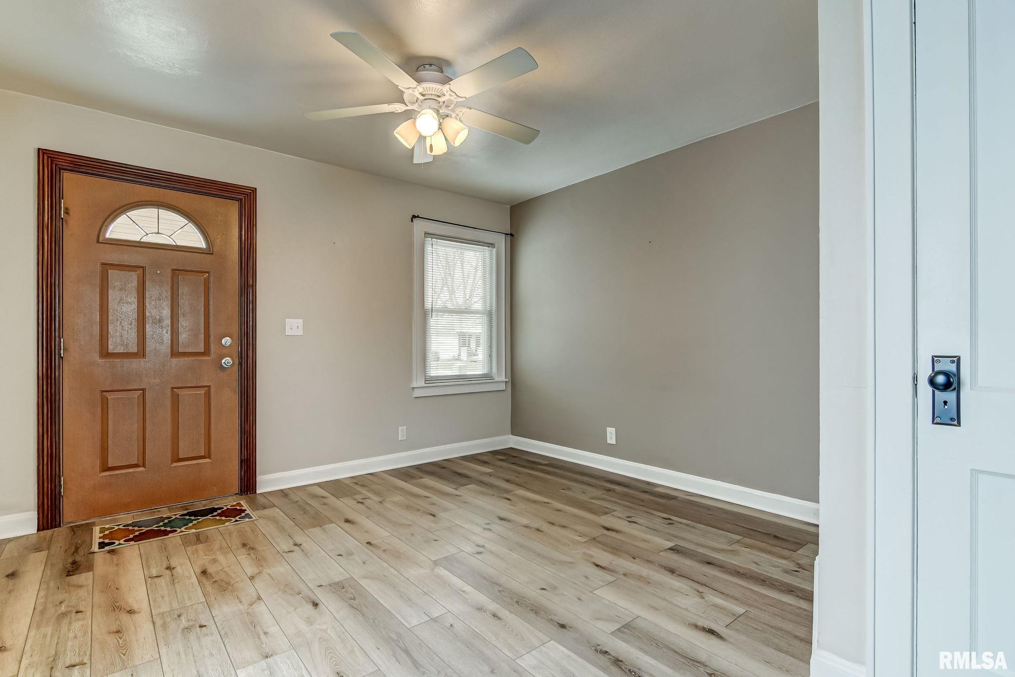 3228 South 5th Street Springfield, IL 62703 - Photo 4 of 29