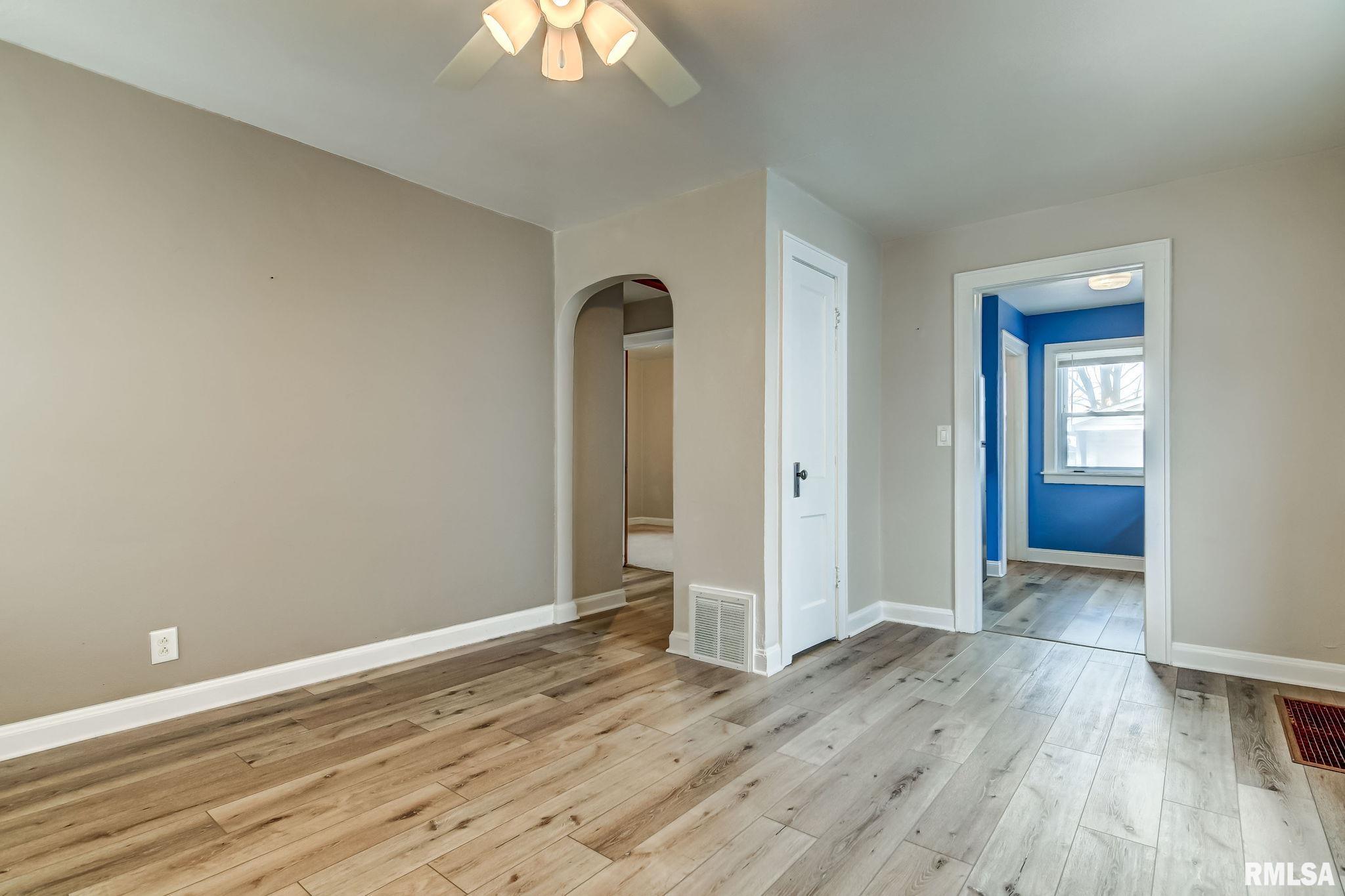 3228 South 5th Street Springfield, IL 62703 - Photo 5 of 29