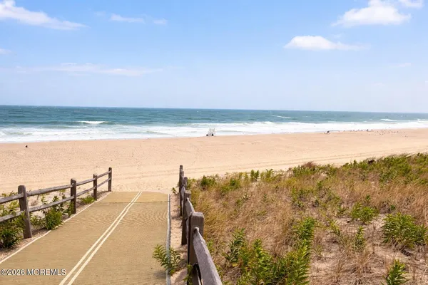 $1,150,000 | 21 Shell Road, Mantoloking, NJ 08738