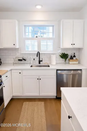 $1,150,000 | 21 Shell Road, Mantoloking, NJ 08738