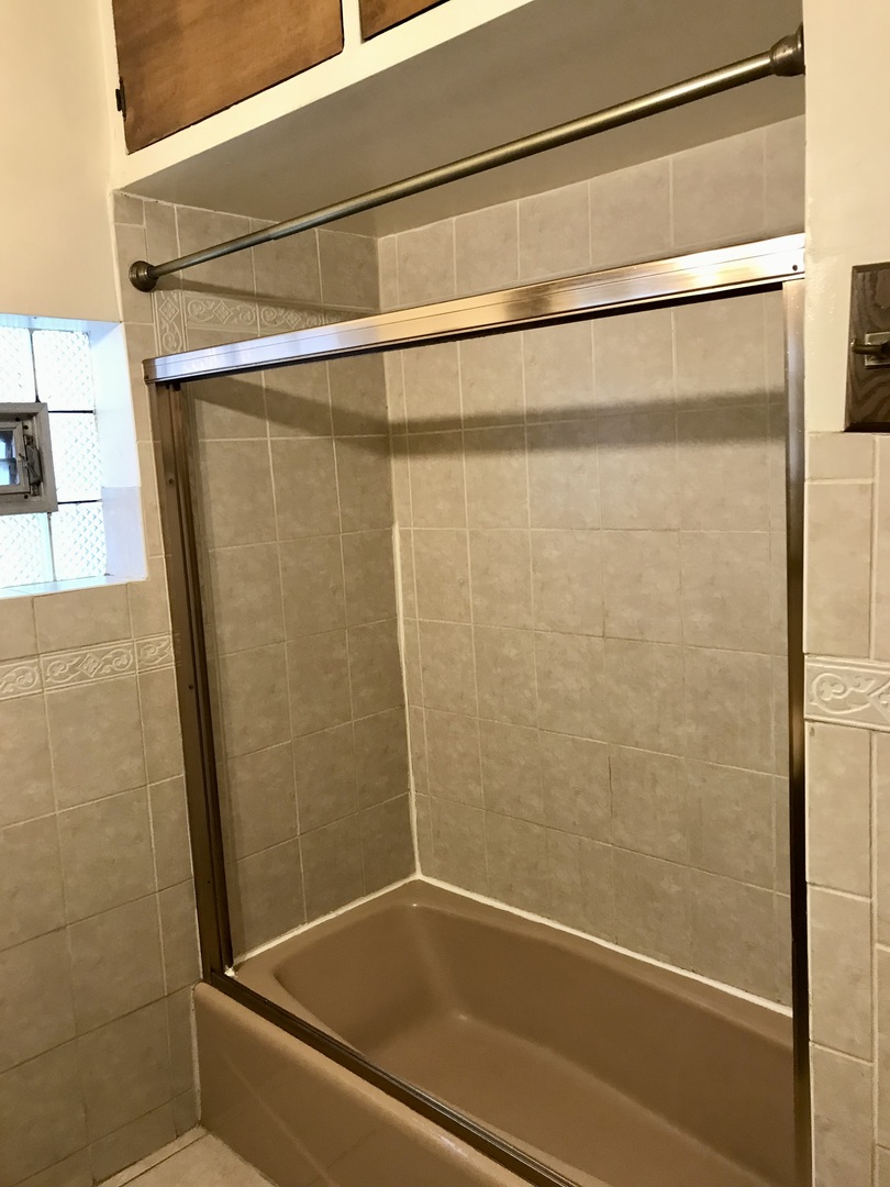 3246 West 65th Street Chicago, IL 60629 - Photo 20 of 50 a bathroom with a shower