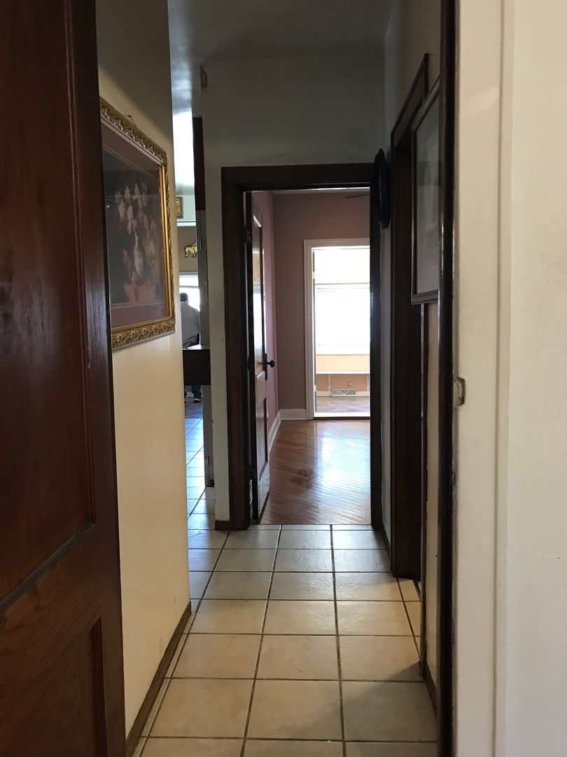 3246 West 65th Street Chicago, IL 60629 - Photo 24 of 50 a view of a hallway