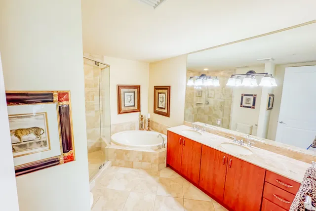 $520,000 | 403 South Sapodilla Avenue, Unit 718, West Palm Beach, FL 33401