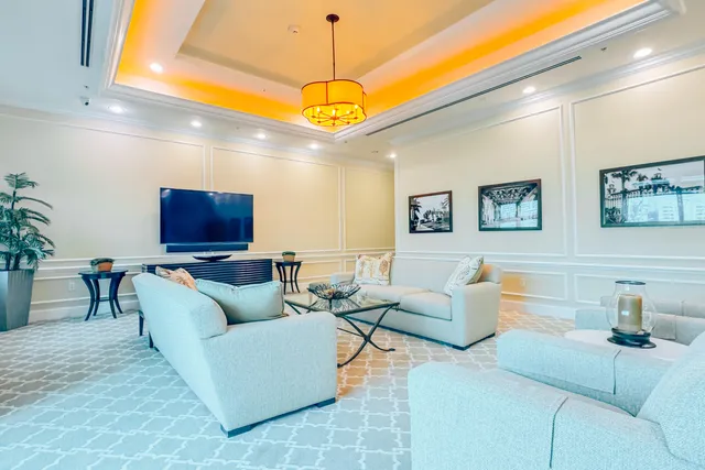 $520,000 | 403 South Sapodilla Avenue, Unit 718, West Palm Beach, FL 33401