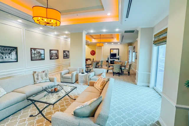 $520,000 | 403 South Sapodilla Avenue, Unit 718, West Palm Beach, FL 33401