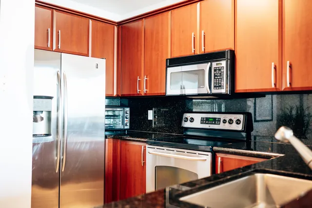 $520,000 | 403 South Sapodilla Avenue, Unit 718, West Palm Beach, FL 33401