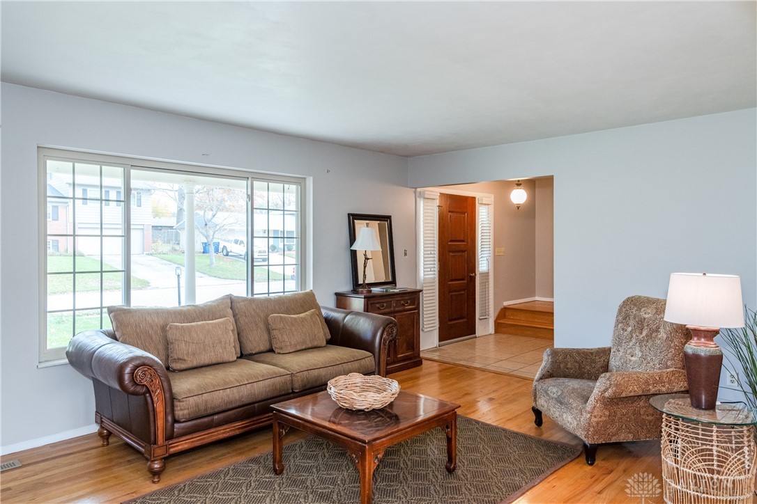 737 Silverleaf Drive Riverside, OH 45431 - Photo 7 of 53