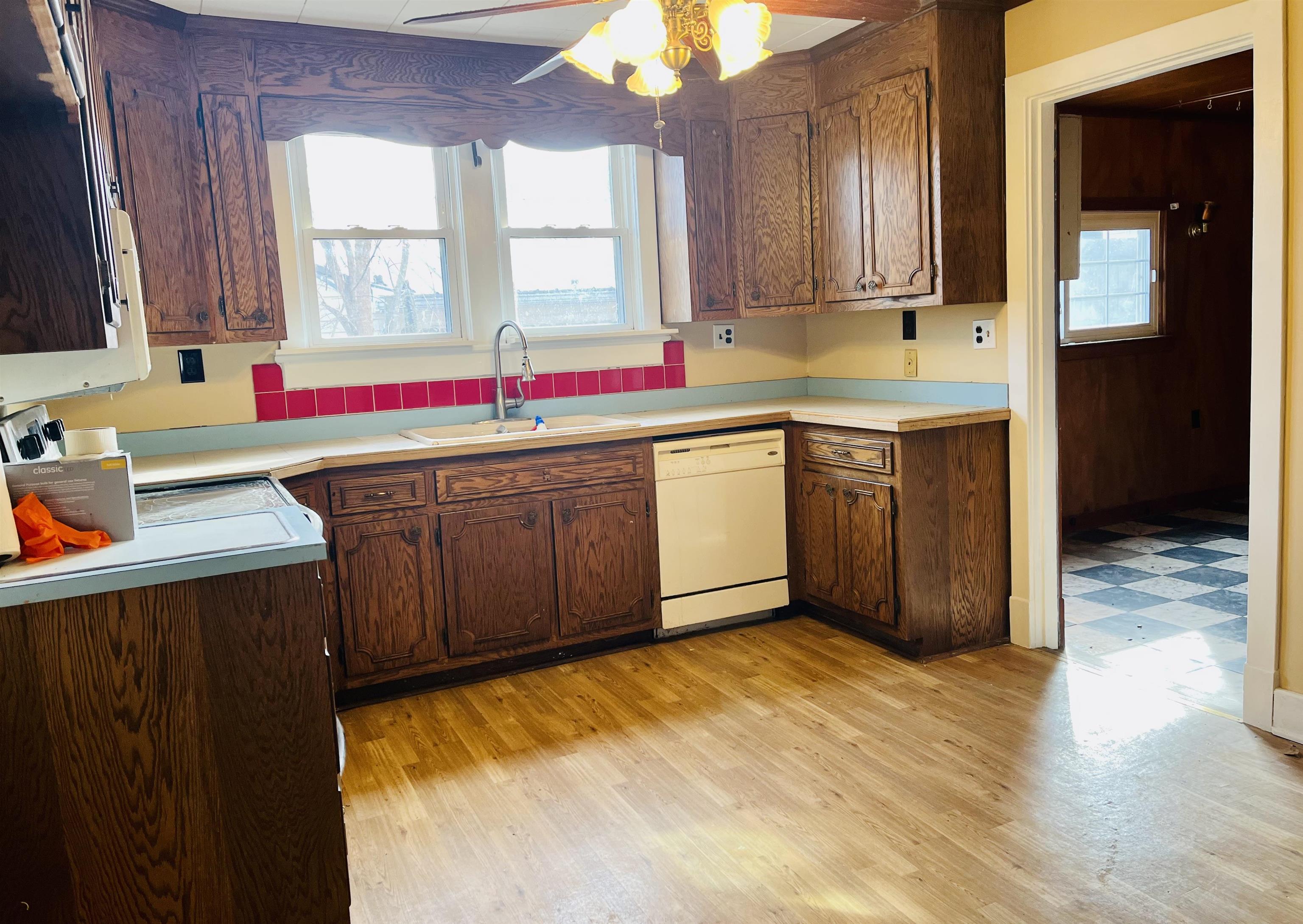 195 Orchard Road Staunton, VA 24401 - Photo 7 of 34 Kitchen