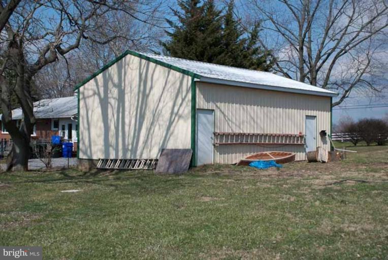 12938 Prices Distillery Road Clarksburg, MD 20871 - Photo 6 of 10 Garage 1