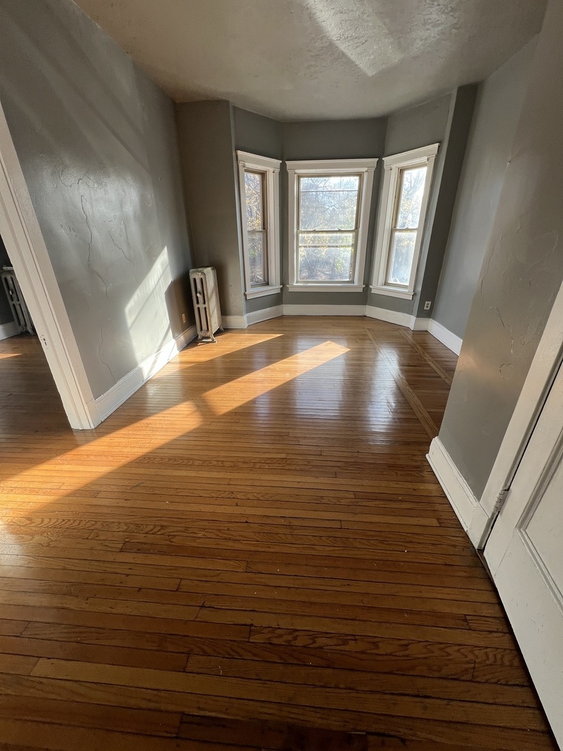 66 East 50th Street, Unit 1 Chicago, IL 60615 - Photo 2 of 4