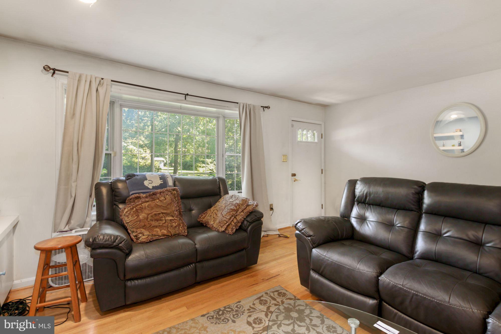 421 Marshall Manor Drive Silver Spring, MD 20905 - Photo 11 of 17