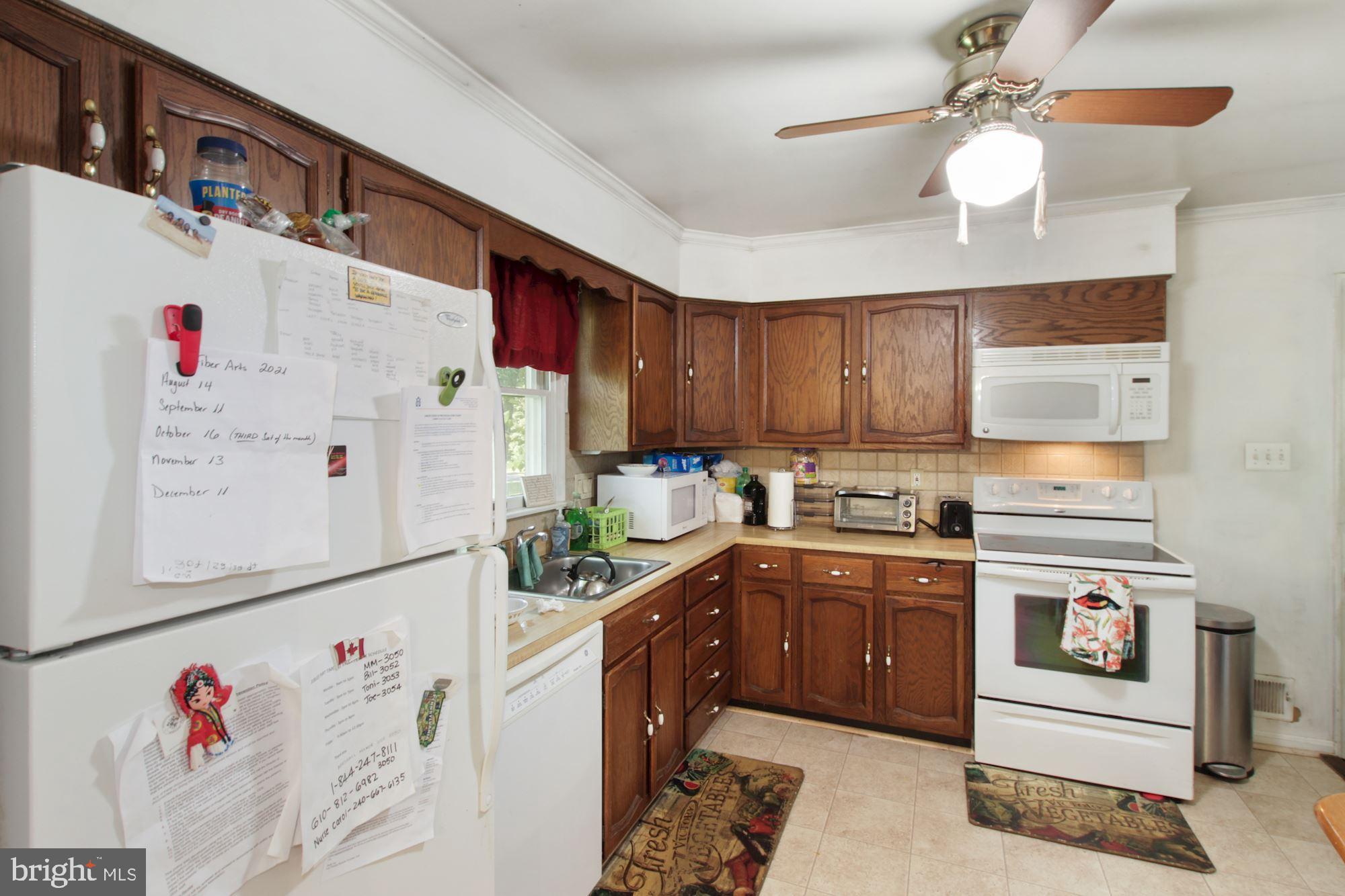 421 Marshall Manor Drive Silver Spring, MD 20905 - Photo 8 of 17