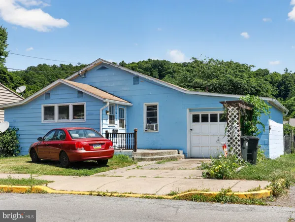 $70,000 | 10 West Sherman Street, Mount Union, PA 17066