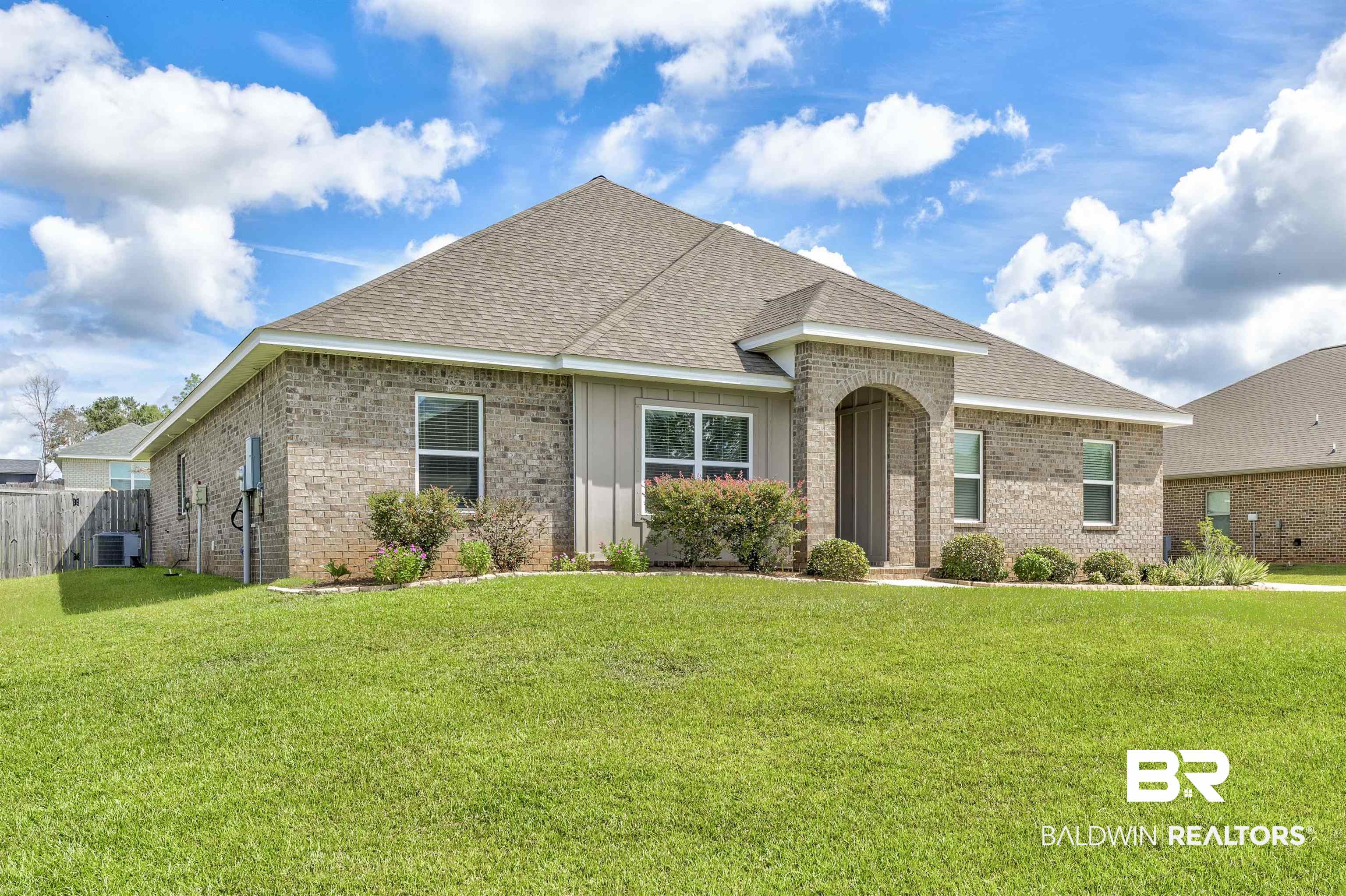 12163 Aurora Way Daphne, AL 36527 - Photo 10 of 46 Front Yard View