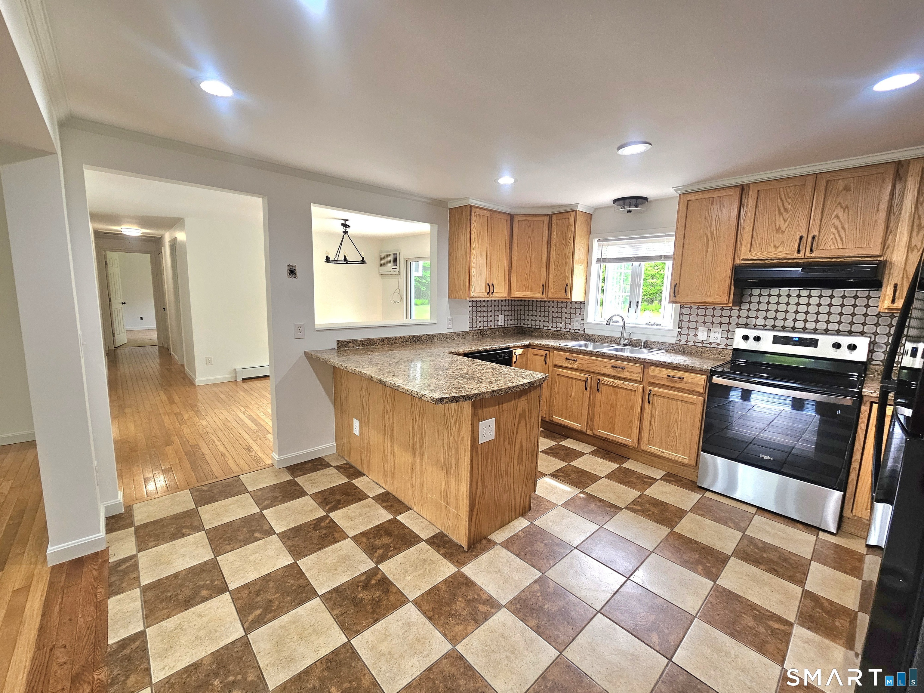 81 Bailey Hill Road Killingly, CT 06239 - Photo 21 of 37