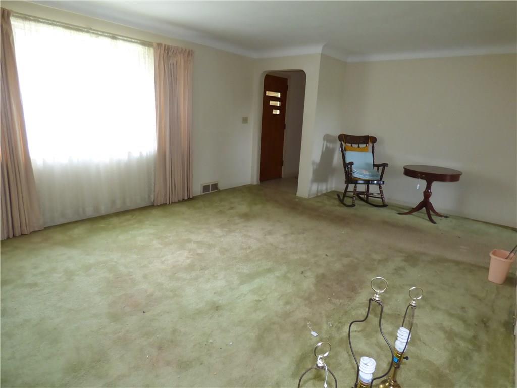712 New Texas Road Plum, PA 15239 - Photo 12 of 23 Gallery Image 12