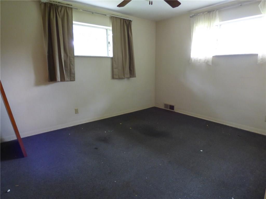 712 New Texas Road Plum, PA 15239 - Photo 16 of 23 Gallery Image 16