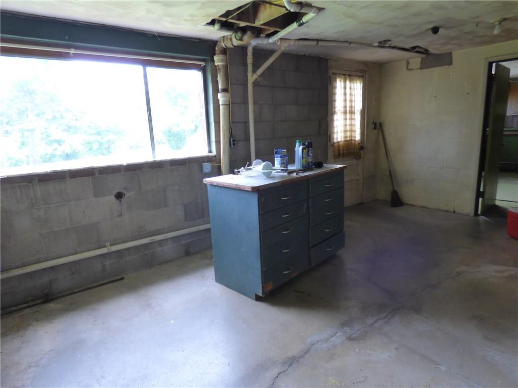 712 New Texas Road Plum, PA 15239 - Photo 19 of 23 Gallery Image 19