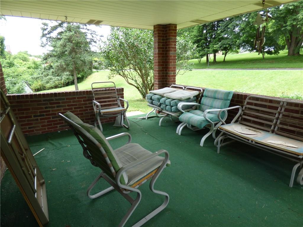 712 New Texas Road Plum, PA 15239 - Photo 5 of 23 Gallery Image 5