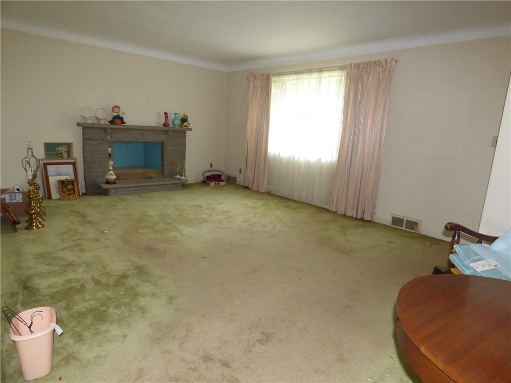 712 New Texas Road Plum, PA 15239 - Photo 10 of 23 Gallery Image 10