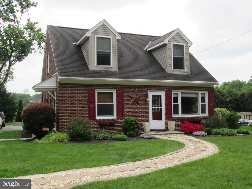 1712 Rockvale Road Lancaster, PA 17602 - Photo 1 of 43 Gallery Image 1