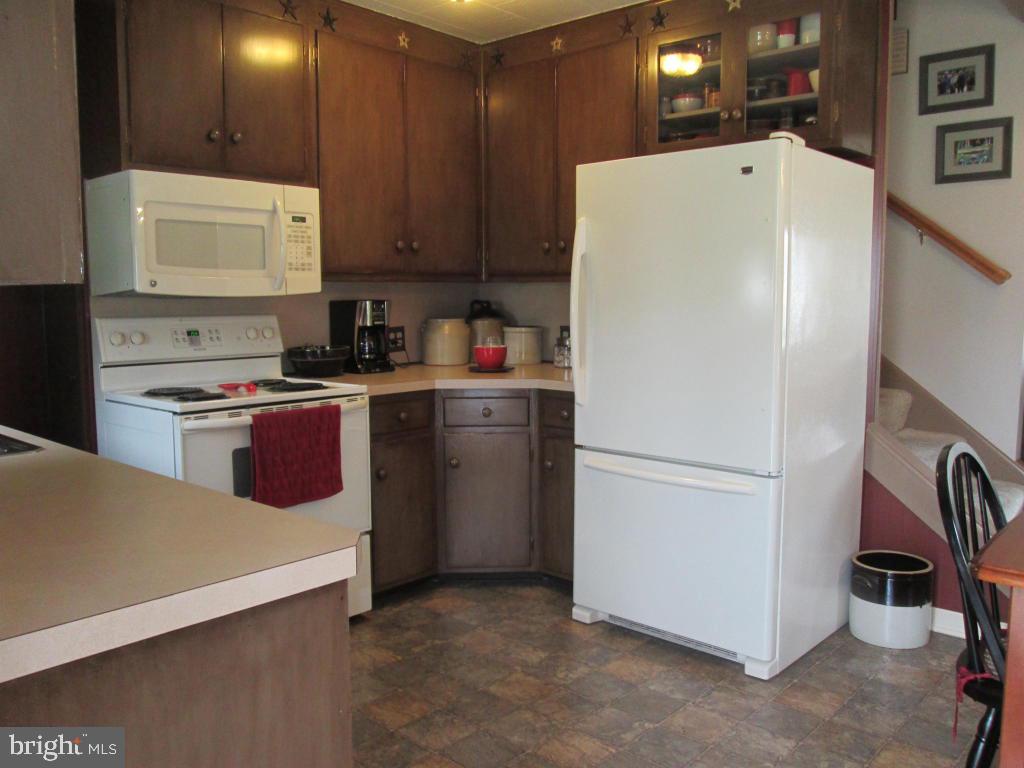 1712 Rockvale Road Lancaster, PA 17602 - Photo 17 of 43 Gallery Image 17