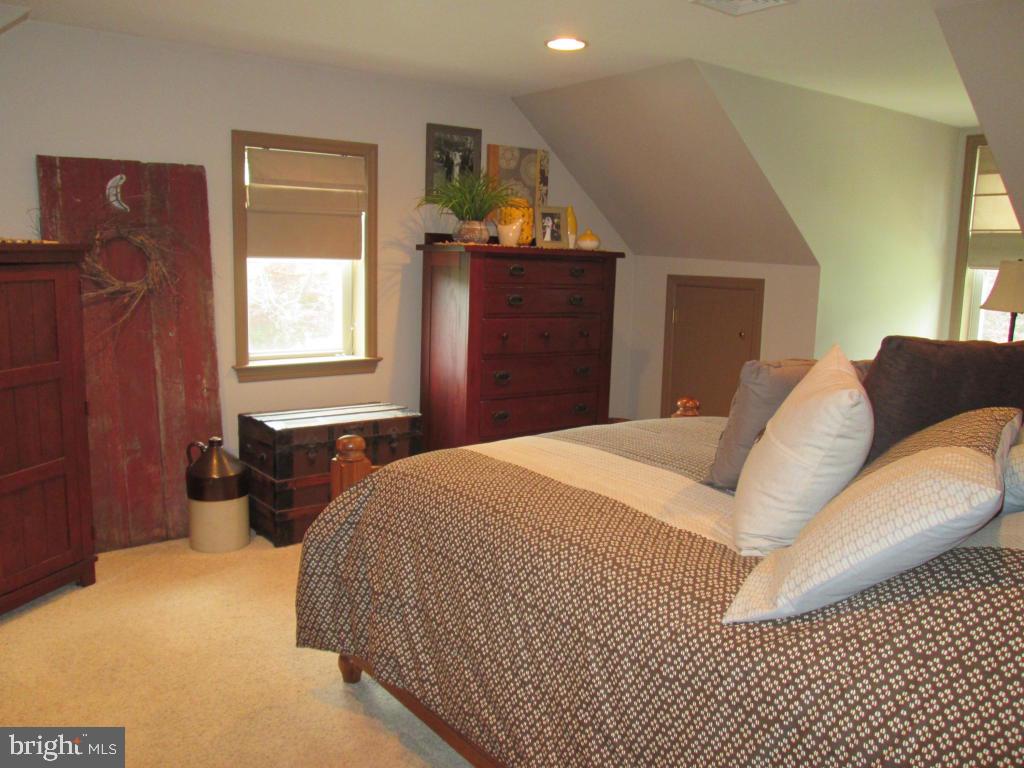 1712 Rockvale Road Lancaster, PA 17602 - Photo 23 of 43 Gallery Image 23