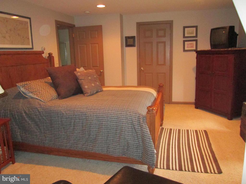 1712 Rockvale Road Lancaster, PA 17602 - Photo 26 of 43 Gallery Image 26