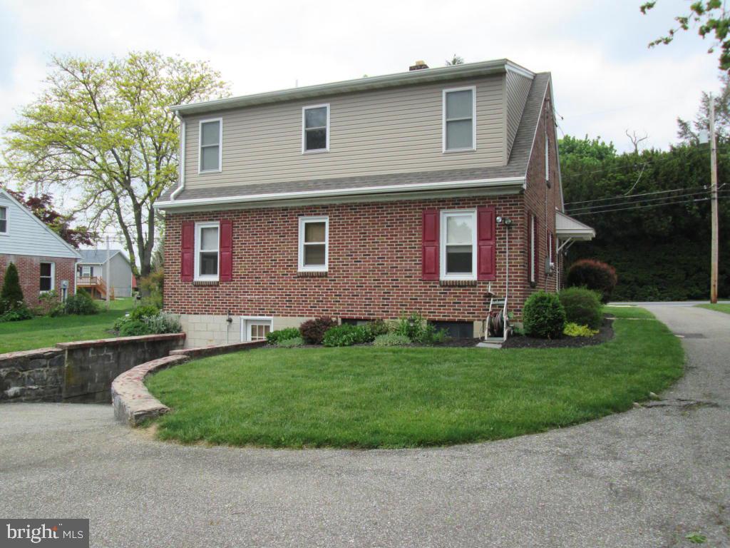 1712 Rockvale Road Lancaster, PA 17602 - Photo 37 of 43 Gallery Image 37