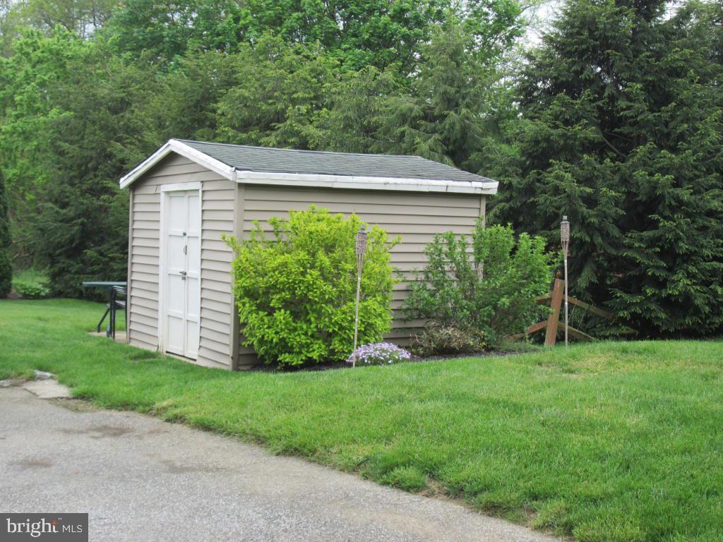 1712 Rockvale Road Lancaster, PA 17602 - Photo 41 of 43 Gallery Image 41