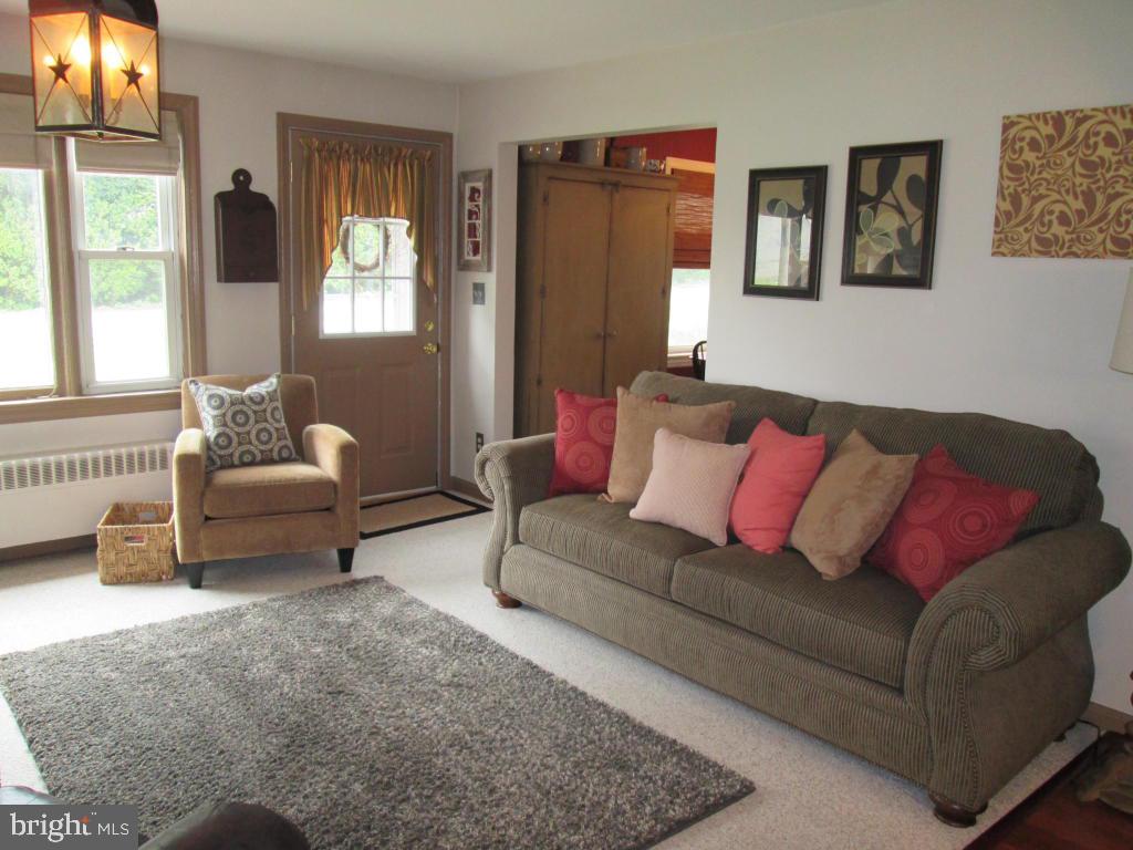 1712 Rockvale Road Lancaster, PA 17602 - Photo 6 of 43 Gallery Image 6