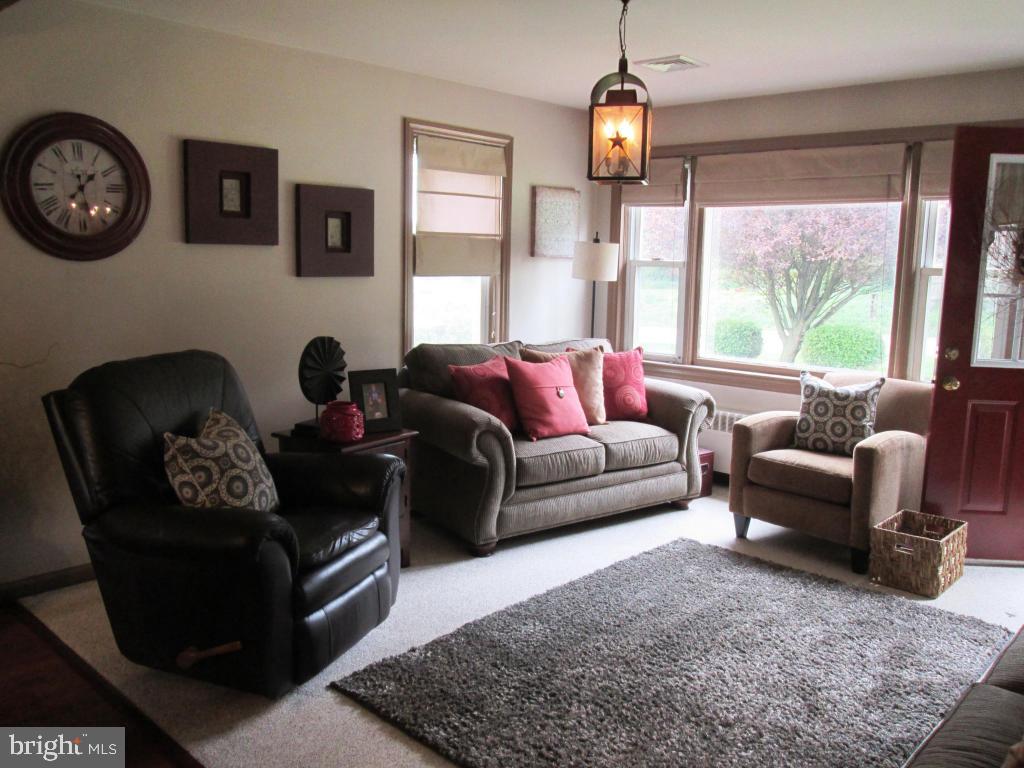 1712 Rockvale Road Lancaster, PA 17602 - Photo 7 of 43 Gallery Image 7
