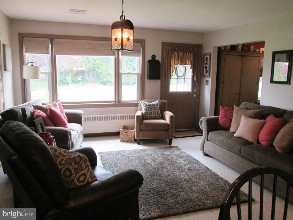 1712 Rockvale Road Lancaster, PA 17602 - Photo 8 of 43 Gallery Image 8