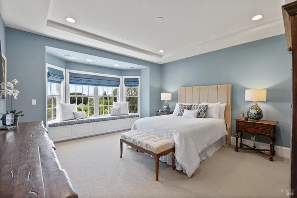 $3,995,000 | 9988 Troon Court, Windsor, CA 95492