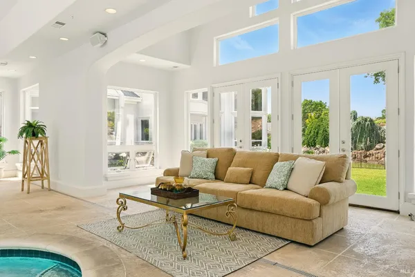 $3,995,000 | 9988 Troon Court, Windsor, CA 95492