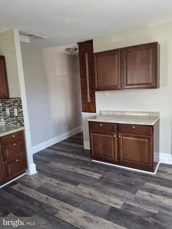 $1,650 | 212 East Broad Street, Unit 2, Burlington, NJ 08016