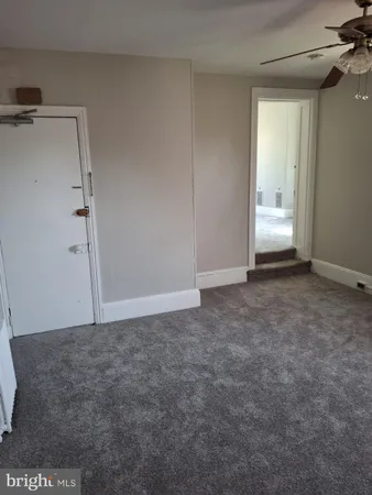 $1,650 | 212 East Broad Street, Unit 2, Burlington, NJ 08016