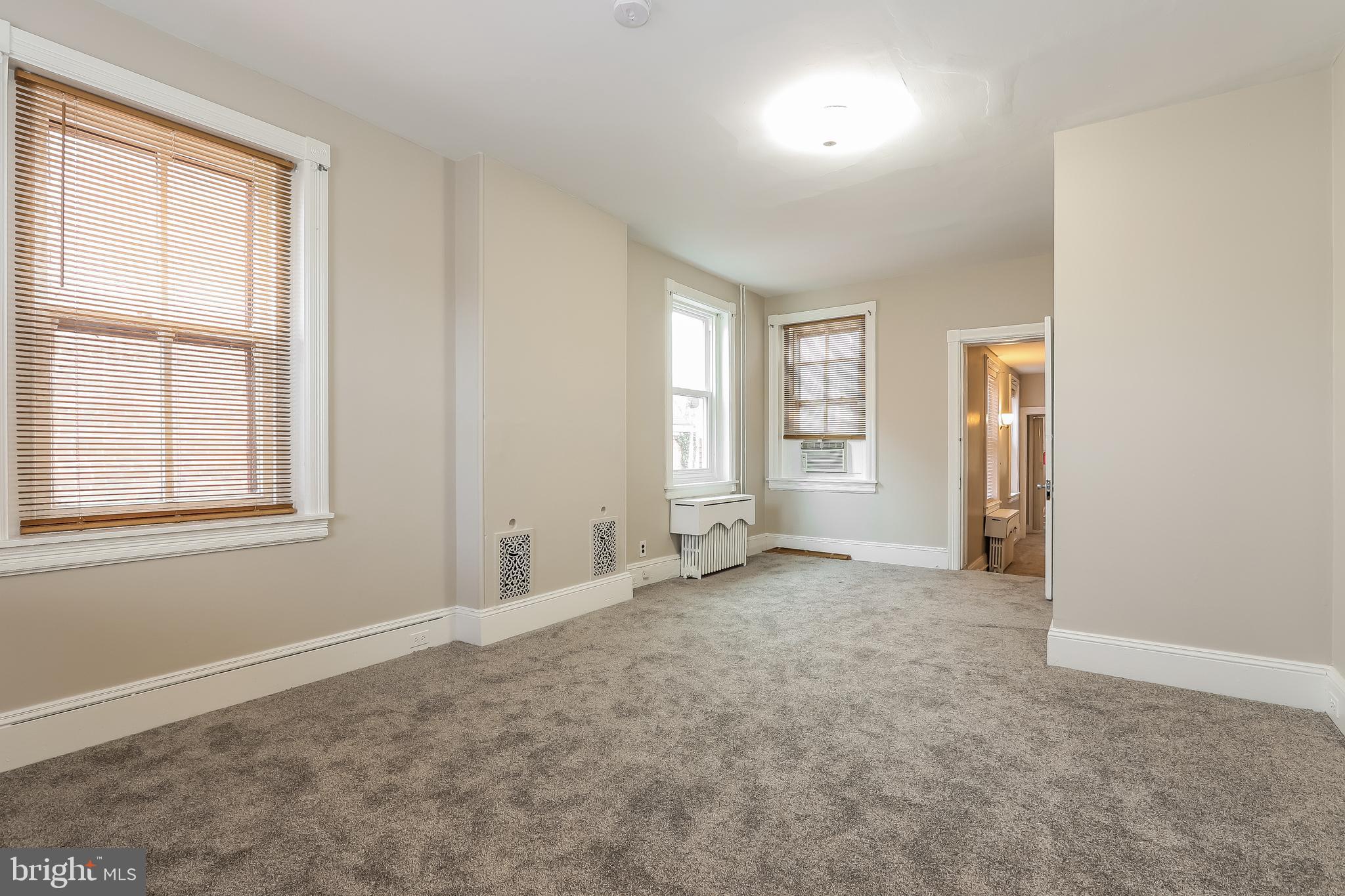 212 East Broad Street, Unit 2 Burlington, NJ 08016 - Photo 8 of 14
