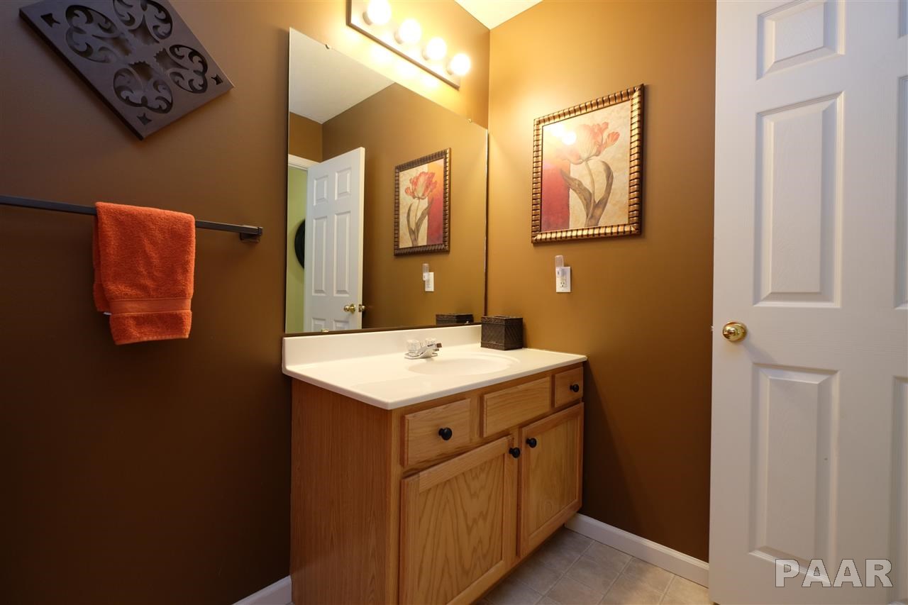 1929 Cobblestone Washington, IL 61571 - Photo 20 of 36 Gallery Image 20
