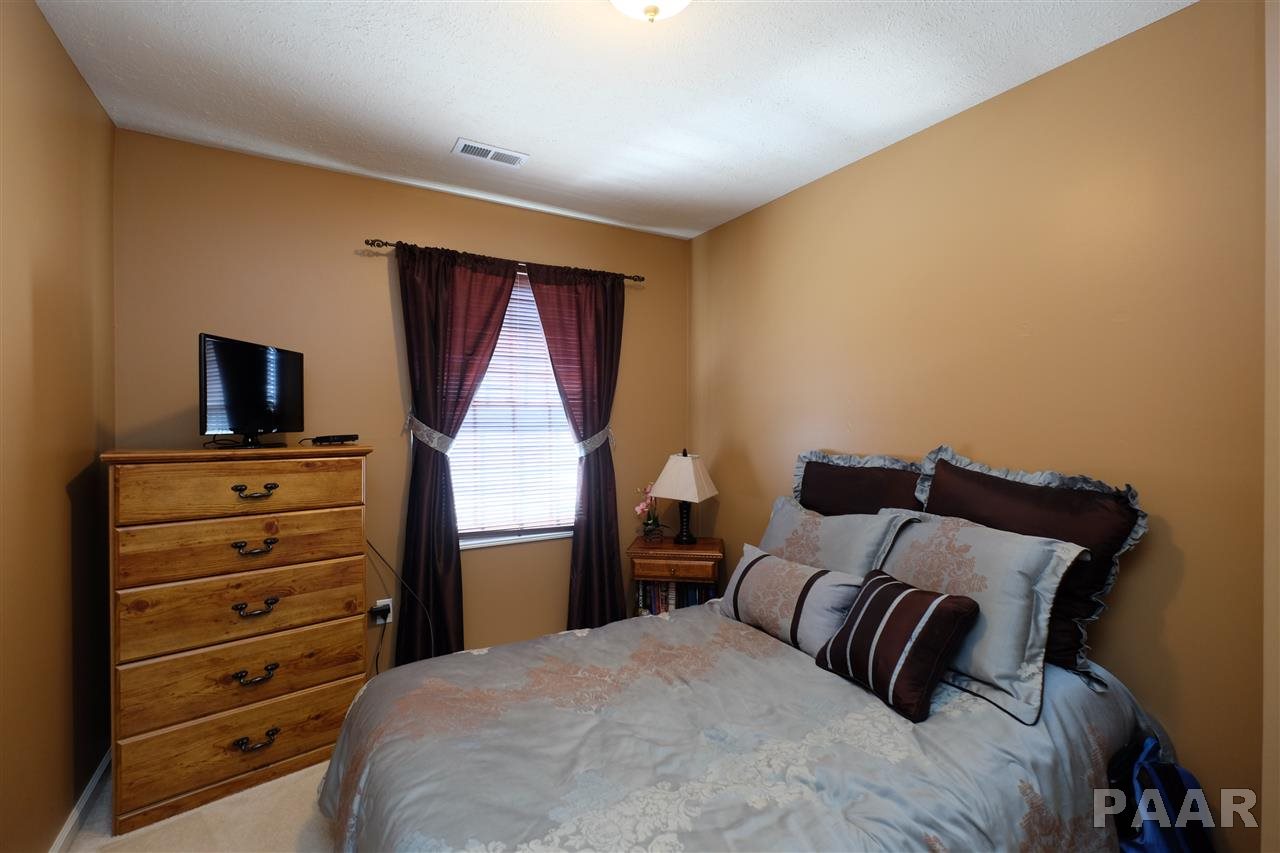 1929 Cobblestone Washington, IL 61571 - Photo 21 of 36 Gallery Image 21